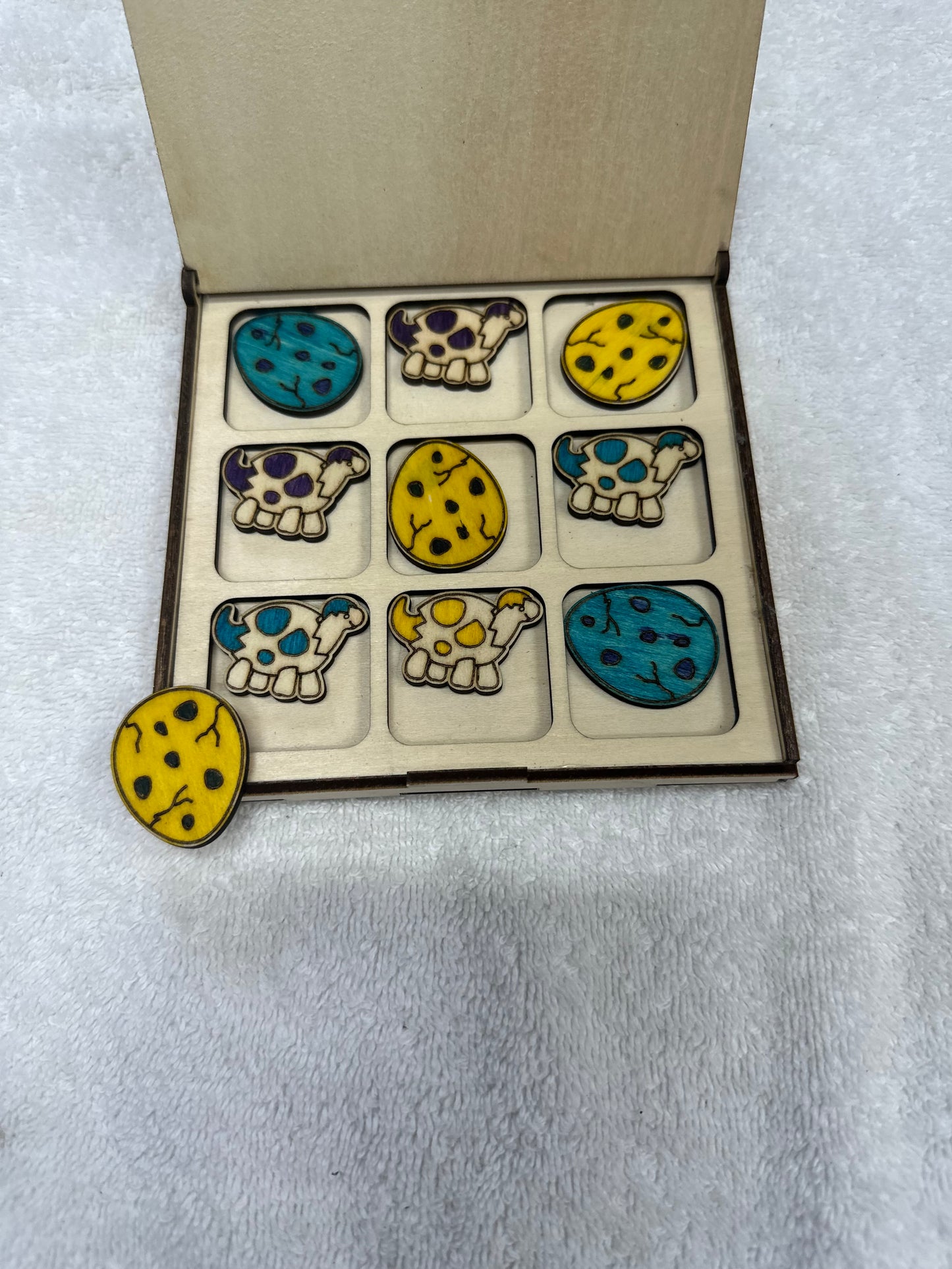Dinosaur Tic Tac Toe